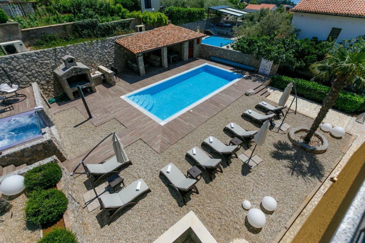 Apartments Petra Krk Krk Town Exterior foto